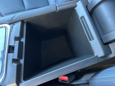 Used 2024 Buick Enclave Premium image 34