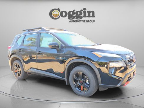 New 2026 Nissan Rogue Rock Creek image 8