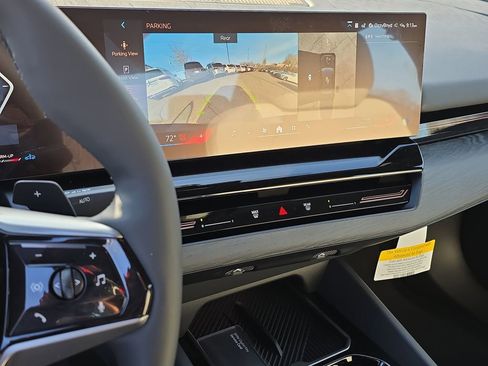 New 2026 BMW 530i xDrive w/ Premium Package image 20