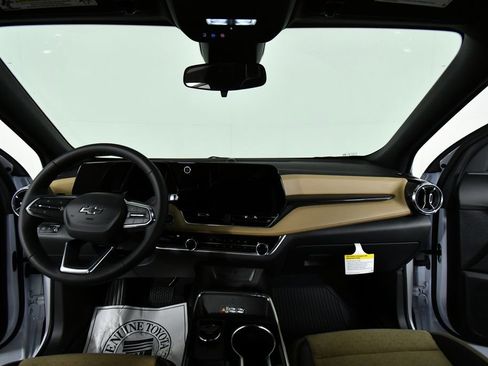 New 2026 Chevrolet Equinox ACTIV w/ LPO, Floor Liner Package image 18