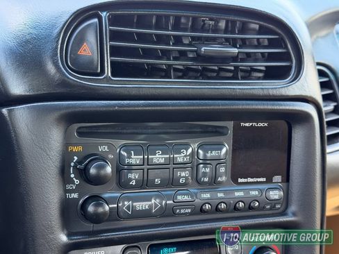 Used 2001 Chevrolet Corvette Convertible w/ Preferred Equipment Group1 RWD image 25