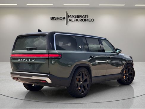 Used 2024 Rivian R1S Adventure AWD/4WD image 4
