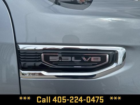 Used 2025 GMC Sierra 1500 SLT AWD/4WD image 12