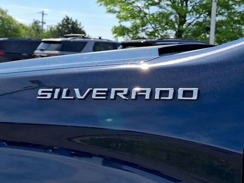 Used 2023 Chevrolet Silverado 1500 LT AWD/4WD image 30