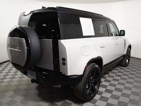 New 2026 Land Rover Defender 110 X-Dynamic SE AWD/4WD image 6