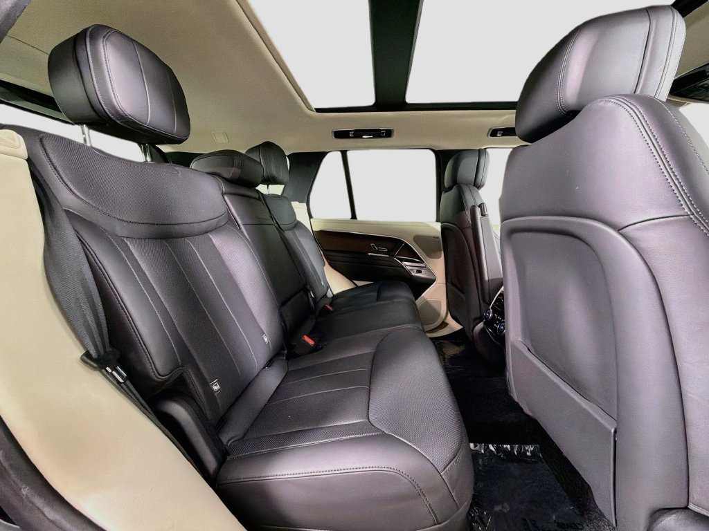 Certified 2024 Land Rover Range Rover SE AWD/4WD image 29
