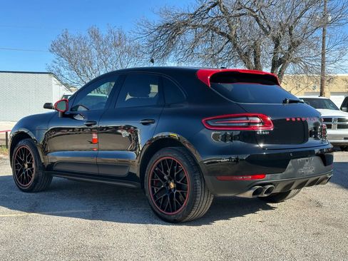 Used 2017 Porsche Macan S image 4