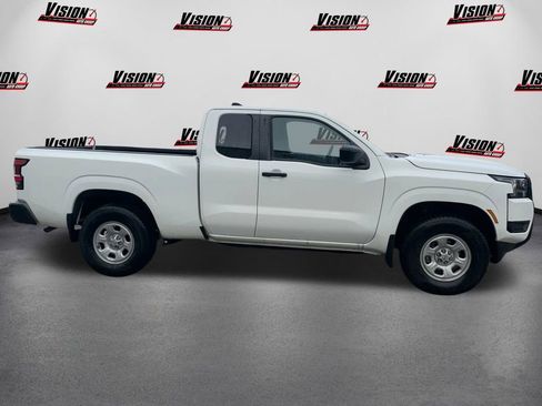 Used 2025 Nissan Frontier S w/ S Utility Package image 4
