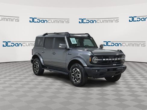 Used 2024 Ford Bronco Outer Banks AWD/4WD image 3