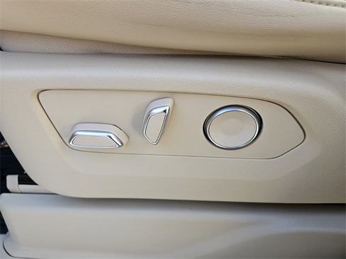 Used 2021 Cadillac Escalade Premium Luxury w/ LPO, Radiant Package image 9