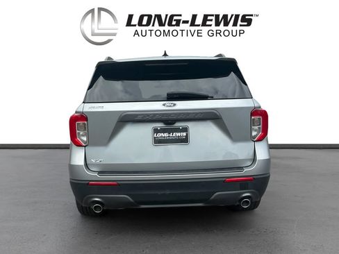 Used 2023 Ford Explorer XLT w/ Equipment Group 202A RWD image 5