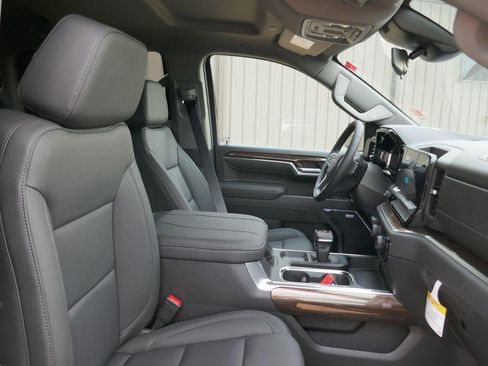 New 2026 Chevrolet Silverado 1500 LT Trail Boss w/ Convenience Package II AWD/4WD image 11