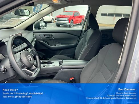 Used 2024 Nissan Rogue S FWD image 10