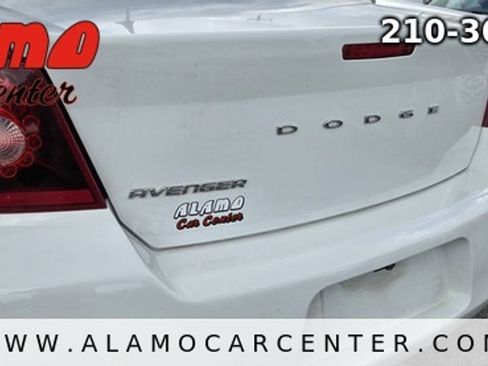 Used 2013 Dodge Avenger SE FWD image 11