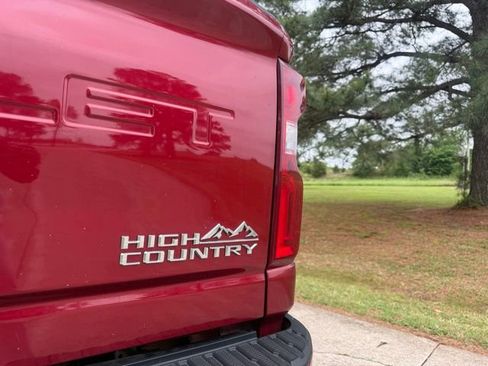 Used 2020 Chevrolet Silverado 2500 High Country w/ Z71 Off-Road Package AWD/4WD image 18