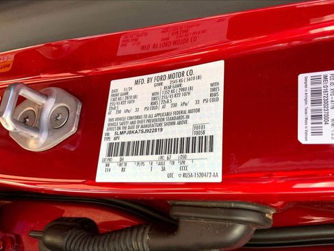 Used 2025 Lincoln Nautilus Reserve image 36