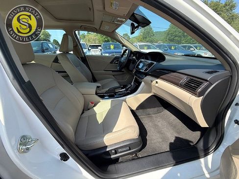 Used 2016 Honda Accord EX-L image 15