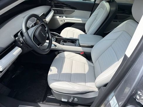 New 2026 Lincoln Nautilus Reserve AWD/4WD image 10