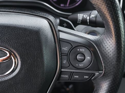 Used 2020 Toyota Avalon XSE image 25