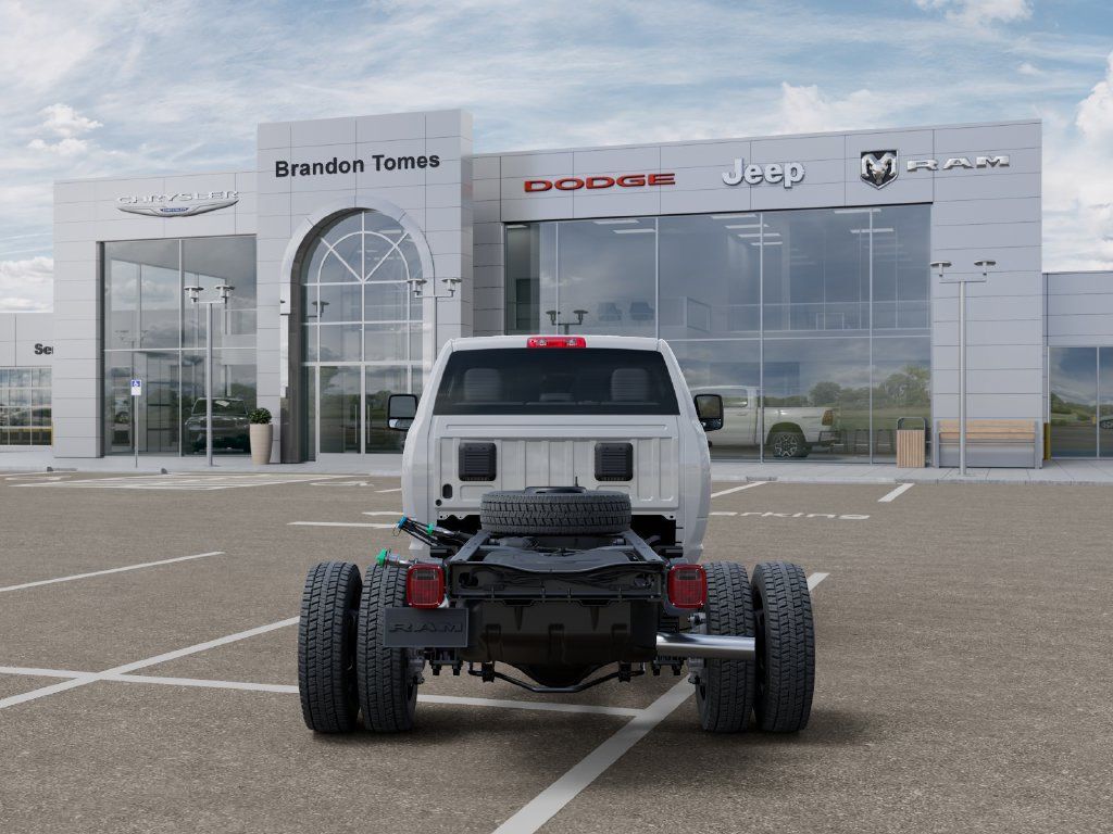 New 2026 RAM 5500 Tradesman AWD/4WD image 7