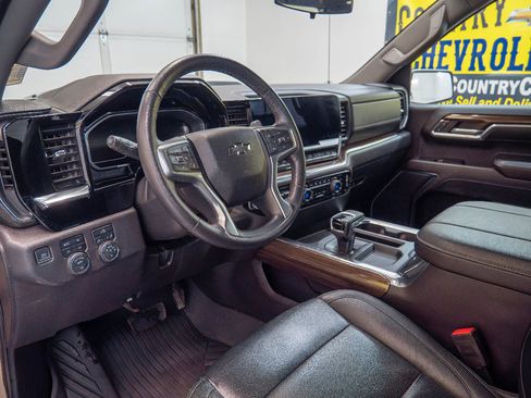Used 2023 Chevrolet Silverado 1500 LT Trail Boss w/ Protection Package AWD/4WD image 21