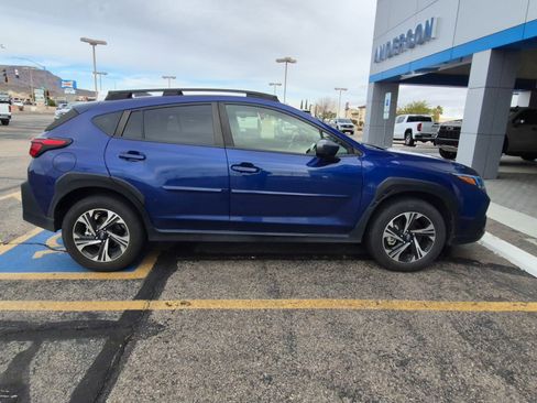 Used 2024 Subaru Crosstrek 2.0i Premium image 6