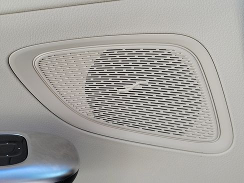 Used 2024 Mercedes-Benz C 300 Sedan image 18