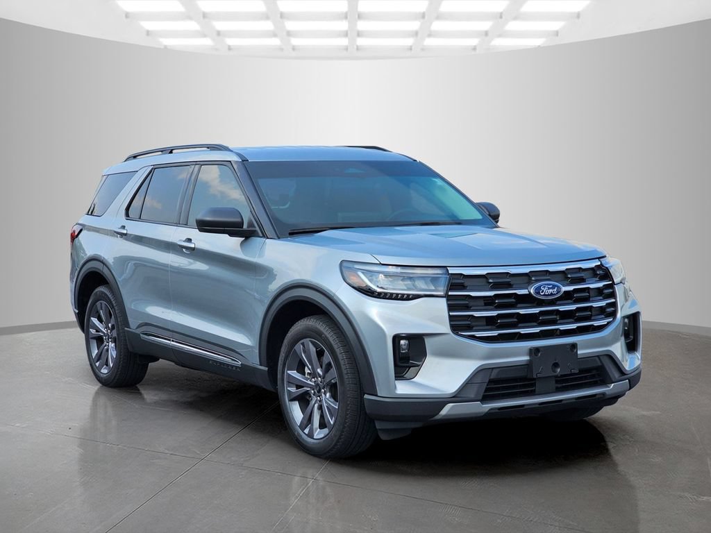 Used 2025 Ford Explorer Active w/ Active Comfort Package AWD/4WD image 8