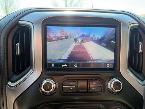 Used 2023 GMC Sierra 2500 SLT w/ SLT Convenience Package image 19