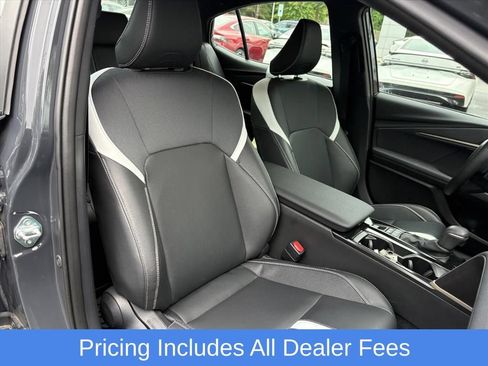 Used 2025 Toyota Camry SE w/ Convenience Package AWD/4WD image 19