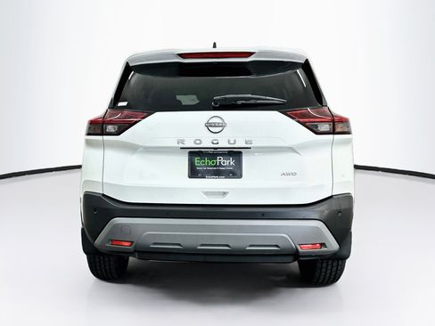 Used 2023 Nissan Rogue S AWD/4WD image 7