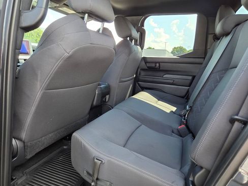 Certified 2025 Toyota Tacoma SR5 AWD/4WD image 7