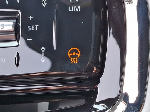 New 2026 Land Rover Range Rover Velar Dynamic SE image 20