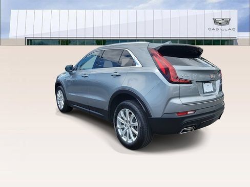 Certified 2023 Cadillac XT4 Luxury w/ Cold Weather Package FWD image 6