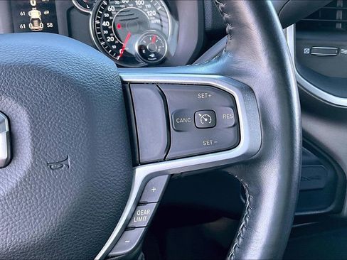 Used 2024 RAM 2500 Big Horn AWD/4WD image 29
