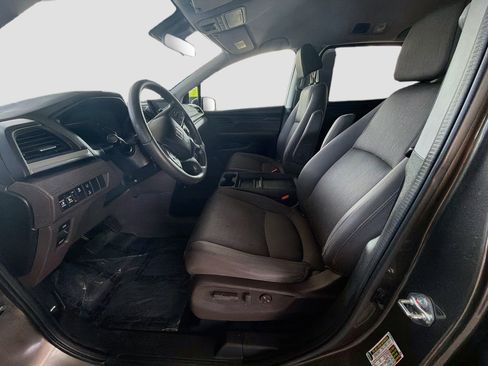 Used 2018 Honda Odyssey EX image 13