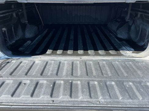 Used 2019 RAM 1500 Laramie AWD/4WD image 22