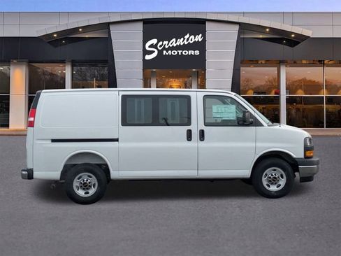New 2026 GMC Savana 2500 w/ Driver Convenience Package RWD image 6