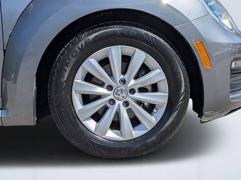 Used 2019 Volkswagen Beetle 2.0T S FWD image 11
