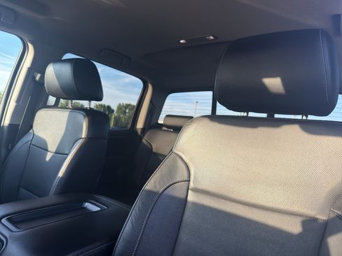 Used 2015 GMC Sierra 1500 SLT w/ SLT Crew Cab Value Package AWD/4WD image 28