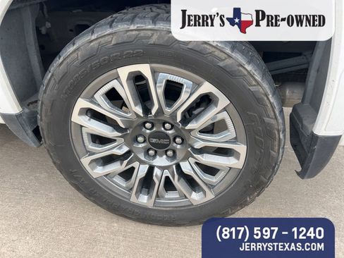 Used 2023 GMC Sierra 1500 Denali Ultimate AWD/4WD image 7