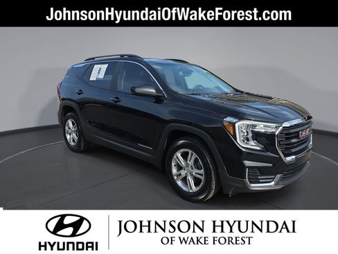 Used 2023 GMC Terrain SLE w/ Driver Convenience Package image 11