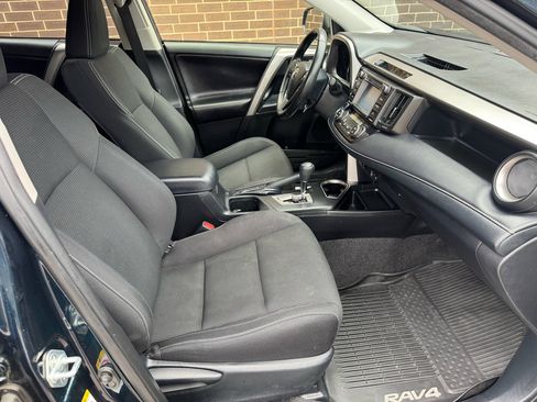 Used 2018 Toyota RAV4 XLE image 12