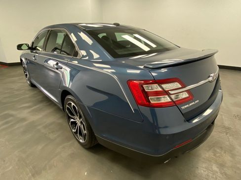 Used 2018 Ford Taurus SHO AWD/4WD image 4