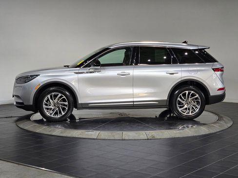 Used 2020 Lincoln Corsair FWD w/ Equipment Group 101A image 6