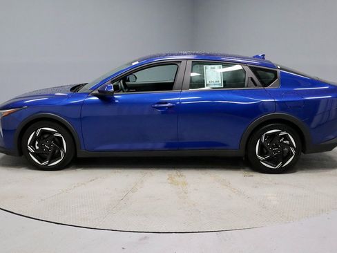 Used 2025 Kia K4 EX image 9