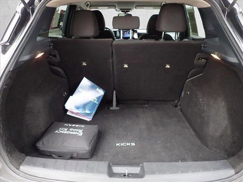 Used 2025 Nissan Kicks S FWD image 8