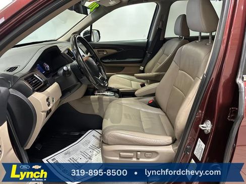 Used 2020 Honda Pilot Touring image 6
