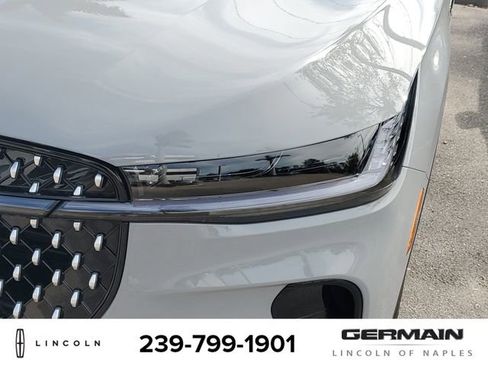 Certified 2026 Lincoln Nautilus Premier AWD/4WD image 14
