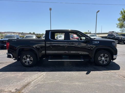 Used 2023 GMC Sierra 1500 SLE w/ LPO, GMC Protection Package AWD/4WD image 5